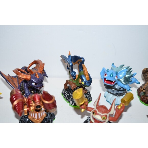 Skylanders Spyro's Adventure Figures Items Huge Lot - Picture 6 of 16